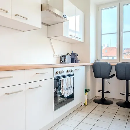 Bahnhofplatz Apartment *